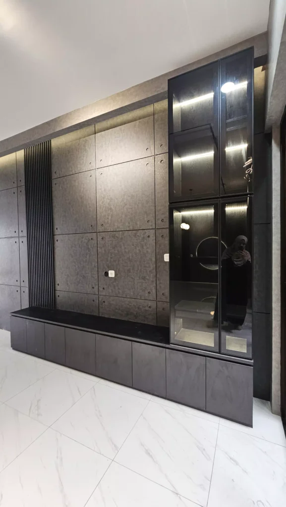 Mrs Yenny Suvarna Sutera